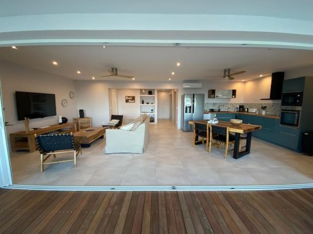 Princess Mahault - Beachfront - Orient Bay - Luxury Apartment Esterno foto